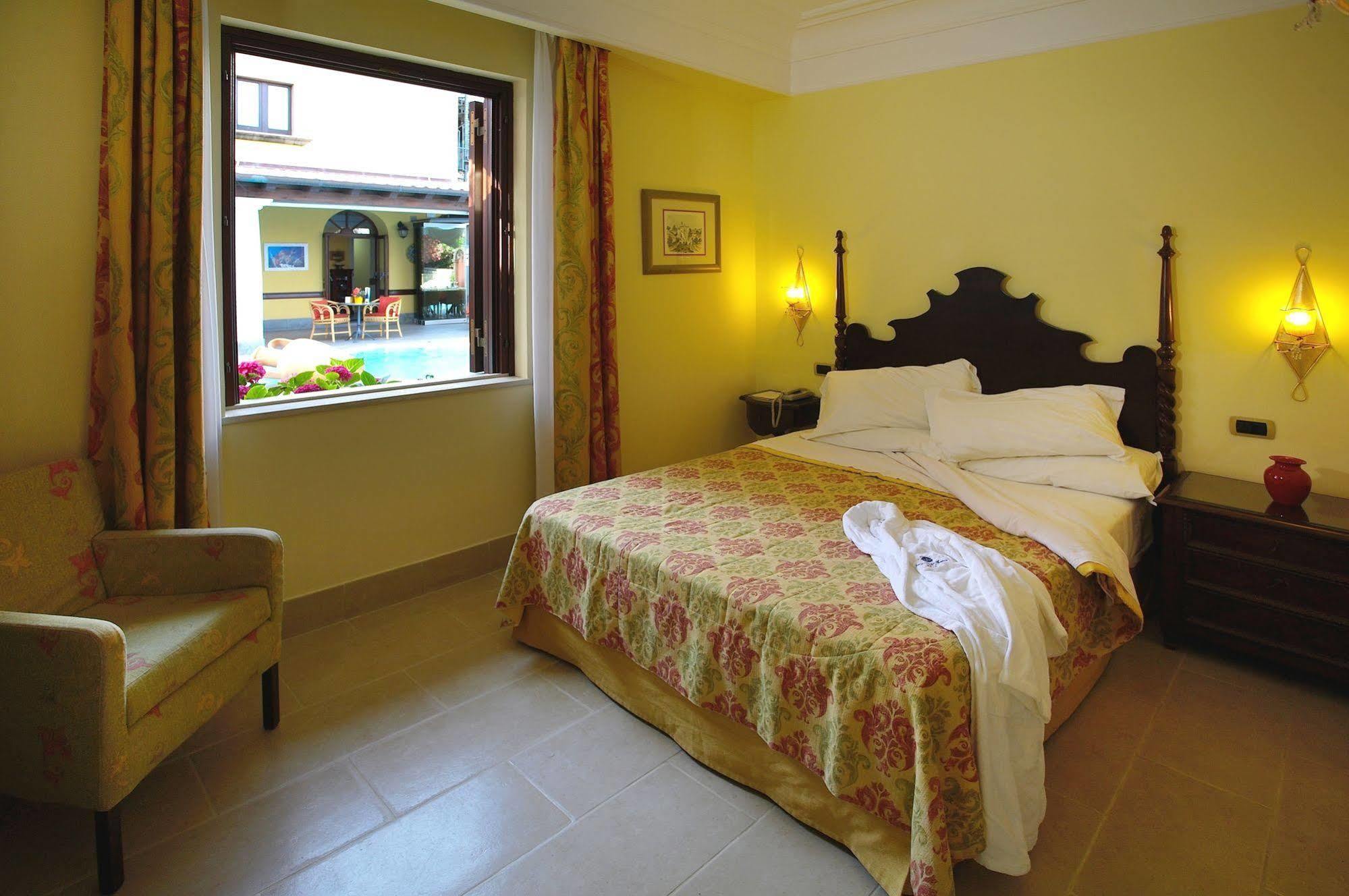 Arciduca Grand Hotel Липари Екстериор снимка